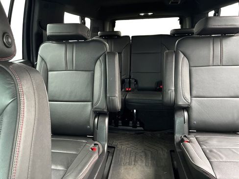 Used 2022 Chevrolet Suburban RST w/ Luxury Package image 10