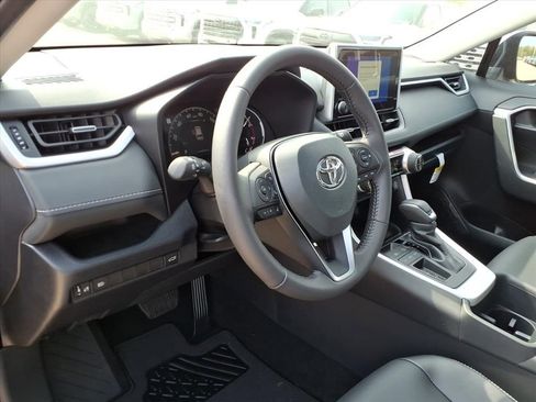 Certified 2025 Toyota RAV4 XLE Premium image 7