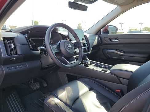 Certified 2023 Nissan Pathfinder SL AWD/4WD image 19