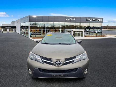 Used 2015 Toyota RAV4 XLE AWD/4WD image 8