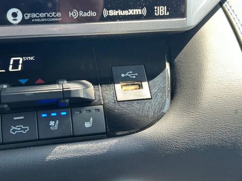 Used 2023 Toyota Tundra Platinum w/ Advanced Package image 41