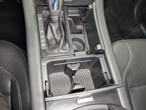 Used 2019 Ford Taurus Limited AWD/4WD image 23