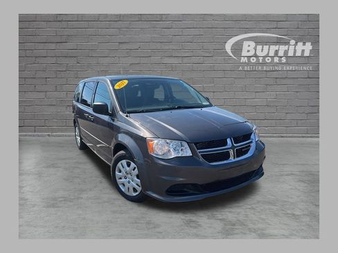 Used 2017 Dodge Grand Caravan SE FWD image 1