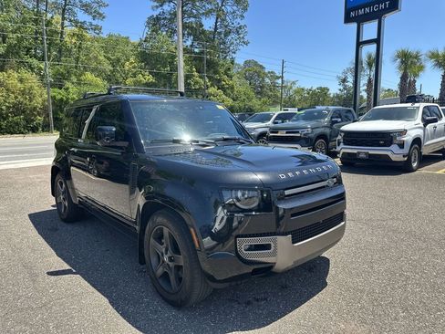 Used 2021 Land Rover Defender 110 X-Dynamic SE AWD/4WD image 10