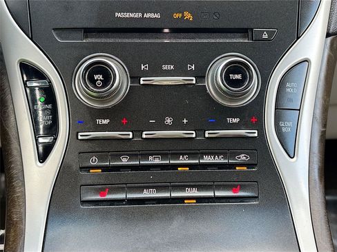 Used 2019 Lincoln Nautilus Select FWD image 16