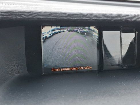 Used 2012 Toyota Sienna LE image 16