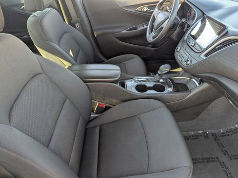 Certified 2024 Chevrolet Malibu LT image 12