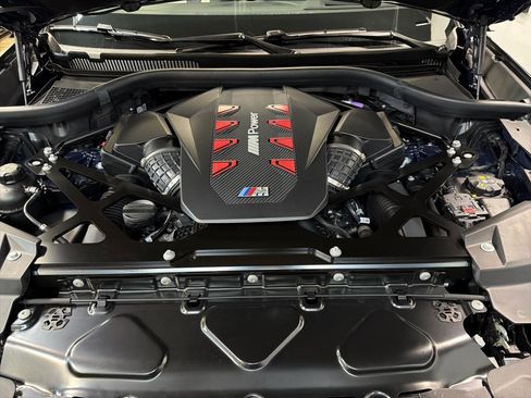 Used 2024 BMW X5 M Competition w/ Executive Package AWD/4WD image 28