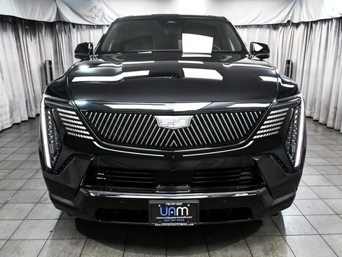 Used 2025 Cadillac Escalade IQ Sport 1 AWD/4WD image 2
