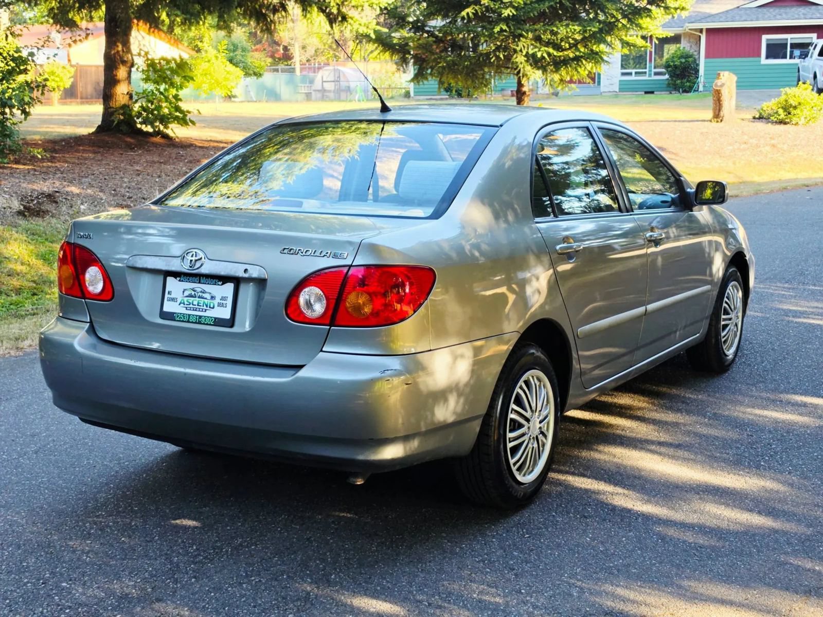 Used 2004 Toyota Corolla LE w/ All Weather Guard Pkg FWD image 5