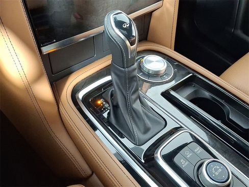 Certified 2024 INFINITI QX80 Sensory w/ All-Season Package image 20