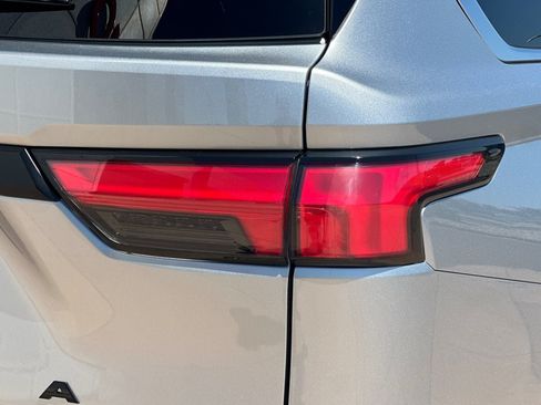 New 2026 Toyota Sequoia SR5 AWD/4WD image 32