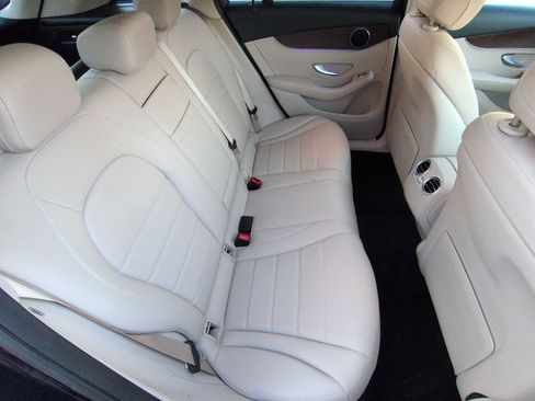 Used 2022 Mercedes-Benz GLC 300 GLC 300 image 21