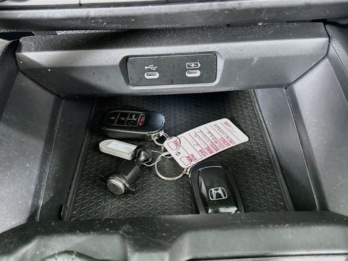Used 2023 Honda Accord EX image 19