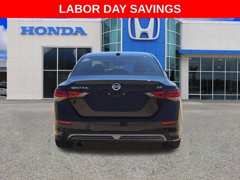 Used 2023 Nissan Sentra SR w/ SR Premium Package FWD image 4