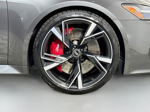 Used 2022 Audi RS 6 w/ Executive Package AWD/4WD image 32