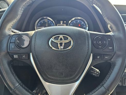 Used 2017 Toyota Corolla XSE w/ Carpet Mat Package (TMS) FWD image 3