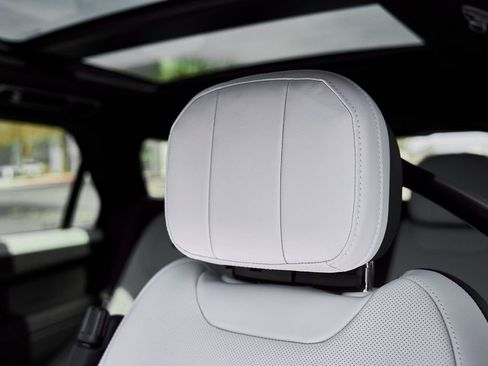 Used 2025 Land Rover Range Rover Sport Dynamic SE image 86