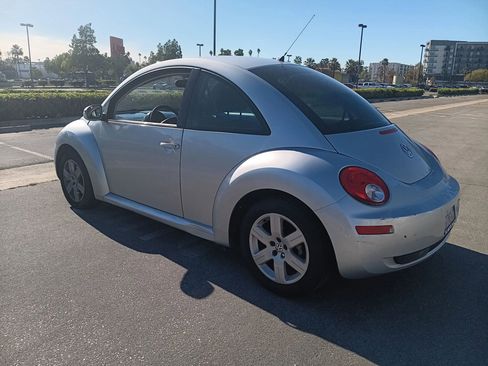 Used 2007 Volkswagen Beetle Coupe w/ Package 1 image 6