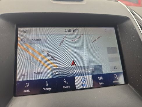 Used 2020 Ford Edge Titanium w/ Equipment Group 301A FWD image 16