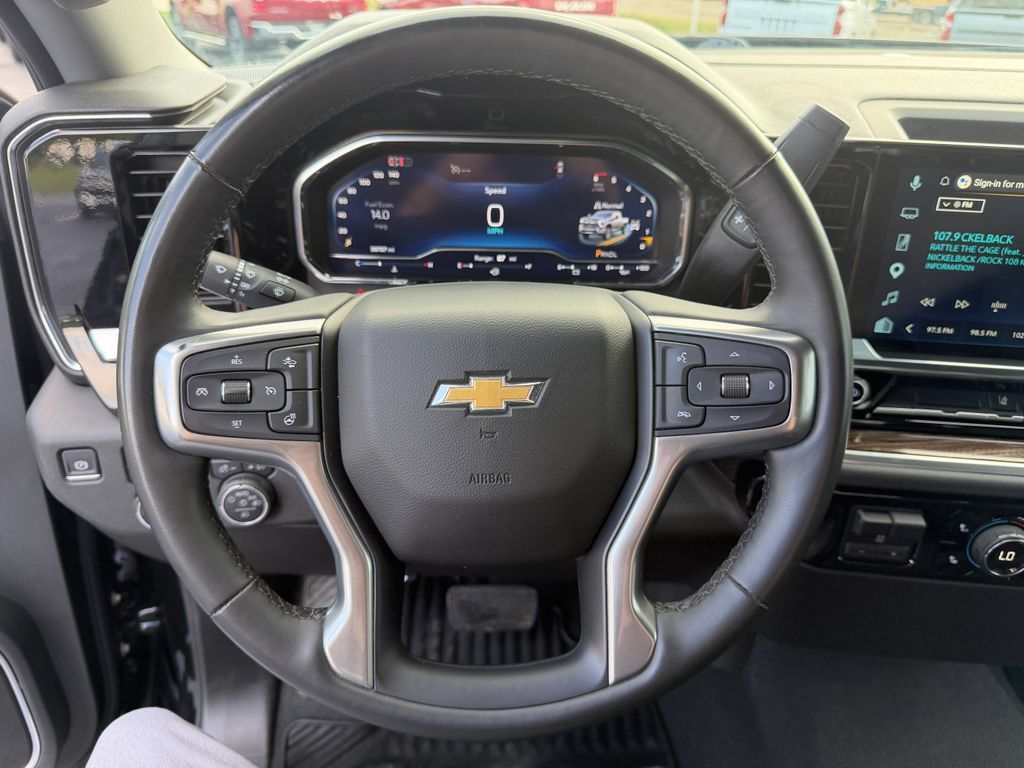Used 2025 Chevrolet Silverado 2500 LT w/ Convenience Package AWD/4WD image 28