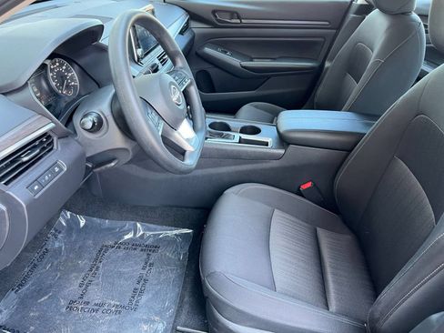 Used 2026 Nissan Altima 2.5 SV FWD image 30