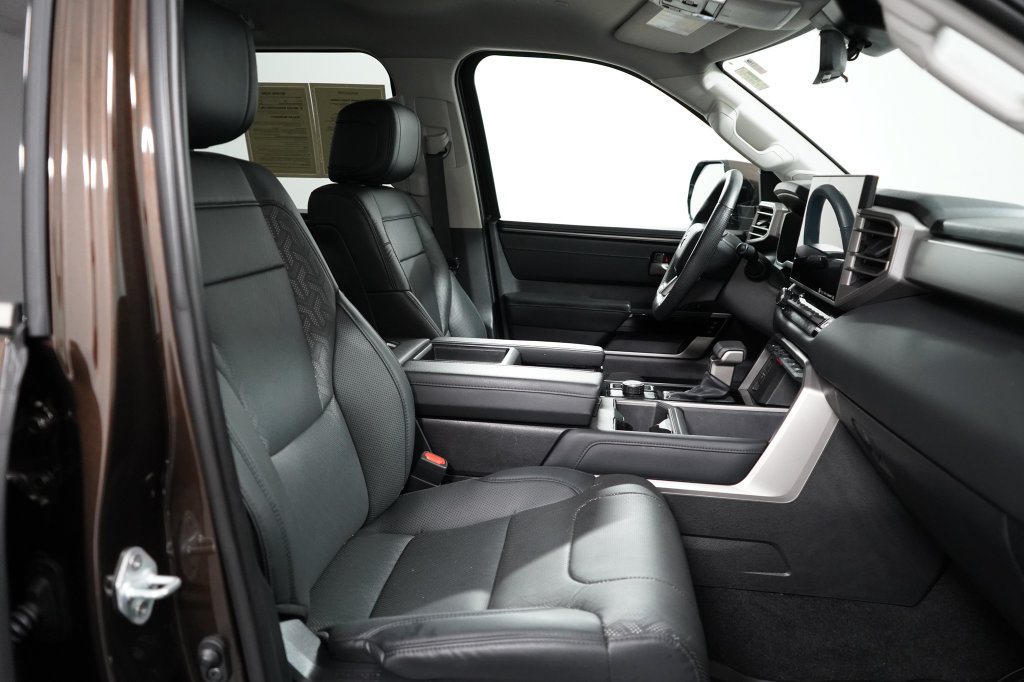 Used 2023 Toyota Tundra Limited AWD/4WD image 23