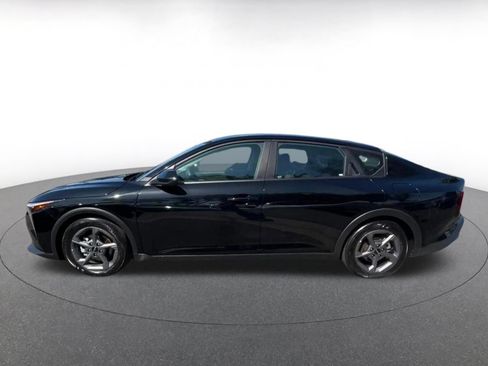 Used 2025 Kia K4 FWD image 9