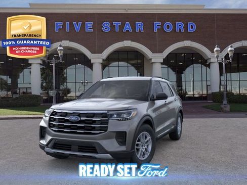 New 2025 Ford Explorer Active image 3