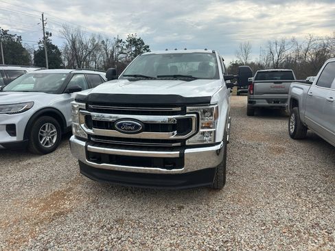 Used 2022 Ford F250 XL w/ STX Appearance Package image 2