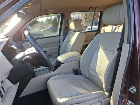 Used 2015 Honda Pilot LX image 17