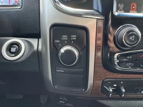 Used 2017 RAM 2500 Laramie w/ Sport Appearance Group image 25