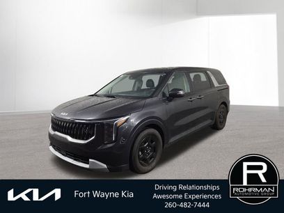 Used 2025 Kia Carnival
