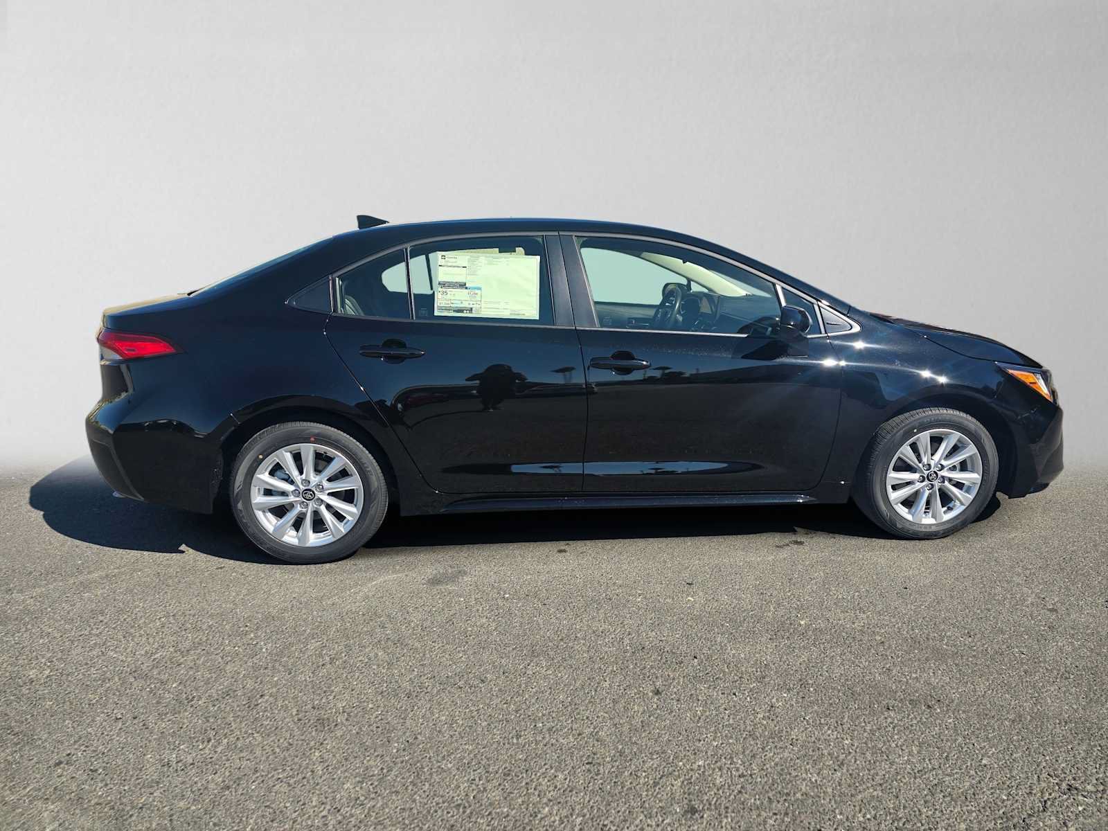 New 2027 Toyota Corolla LE w/ LE Premium Package FWD image 2