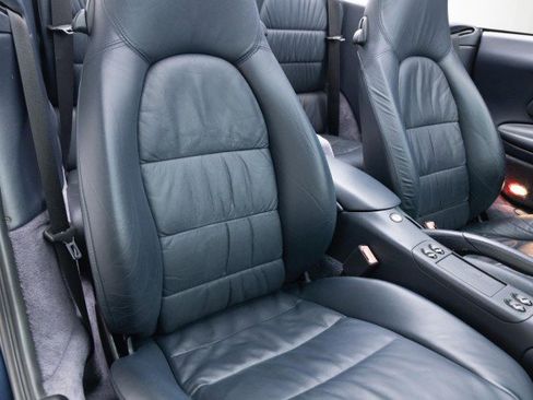 Used 2000 Porsche 911 Carrera image 28