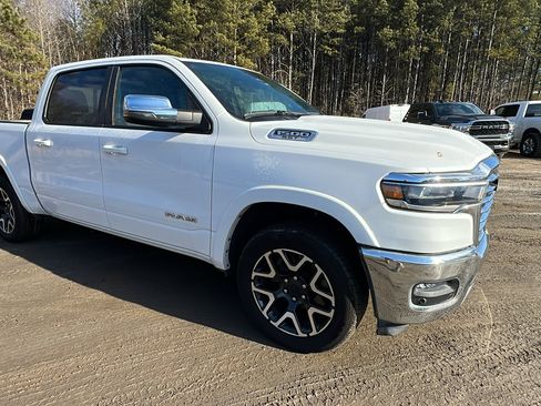 Used 2025 RAM 1500 Laramie image 5