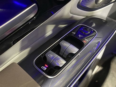 Used 2022 Mercedes-Benz EQS 450+ Sedan image 9