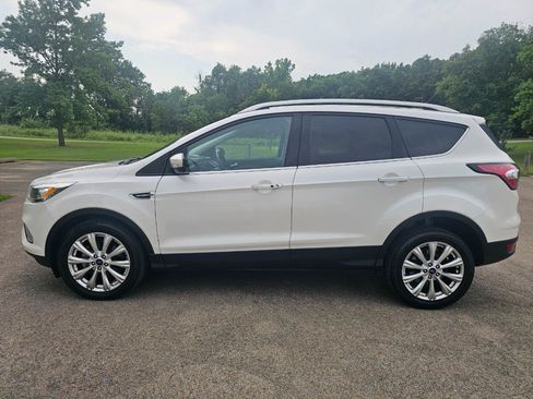 Used 2017 Ford Escape Titanium w/ Equipment Group 301A AWD/4WD image 9