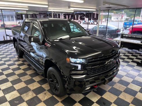 Used 2021 Chevrolet Silverado 1500 LT Trail Boss image 18