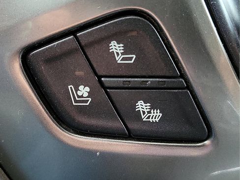 Used 2019 Chevrolet Silverado 2500 LTZ w/ Duramax Plus Package image 17