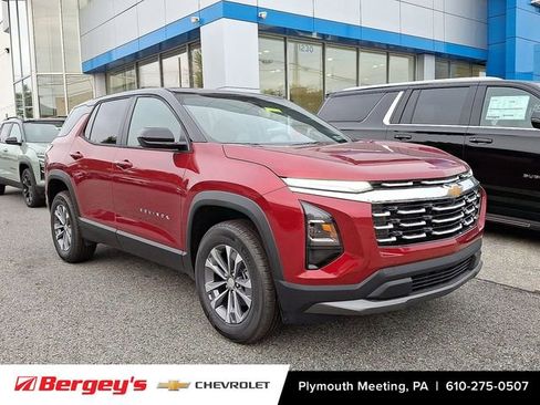 New 2026 Chevrolet Equinox LT image 2