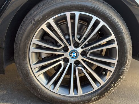 Used 2018 BMW 530e w/ Premium Package 2 RWD image 11