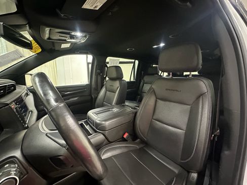 Used 2022 GMC Yukon XL Denali AWD/4WD image 34