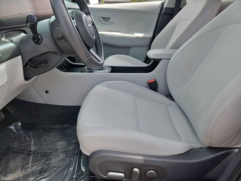 Certified 2025 Hyundai Kona SEL FWD image 16