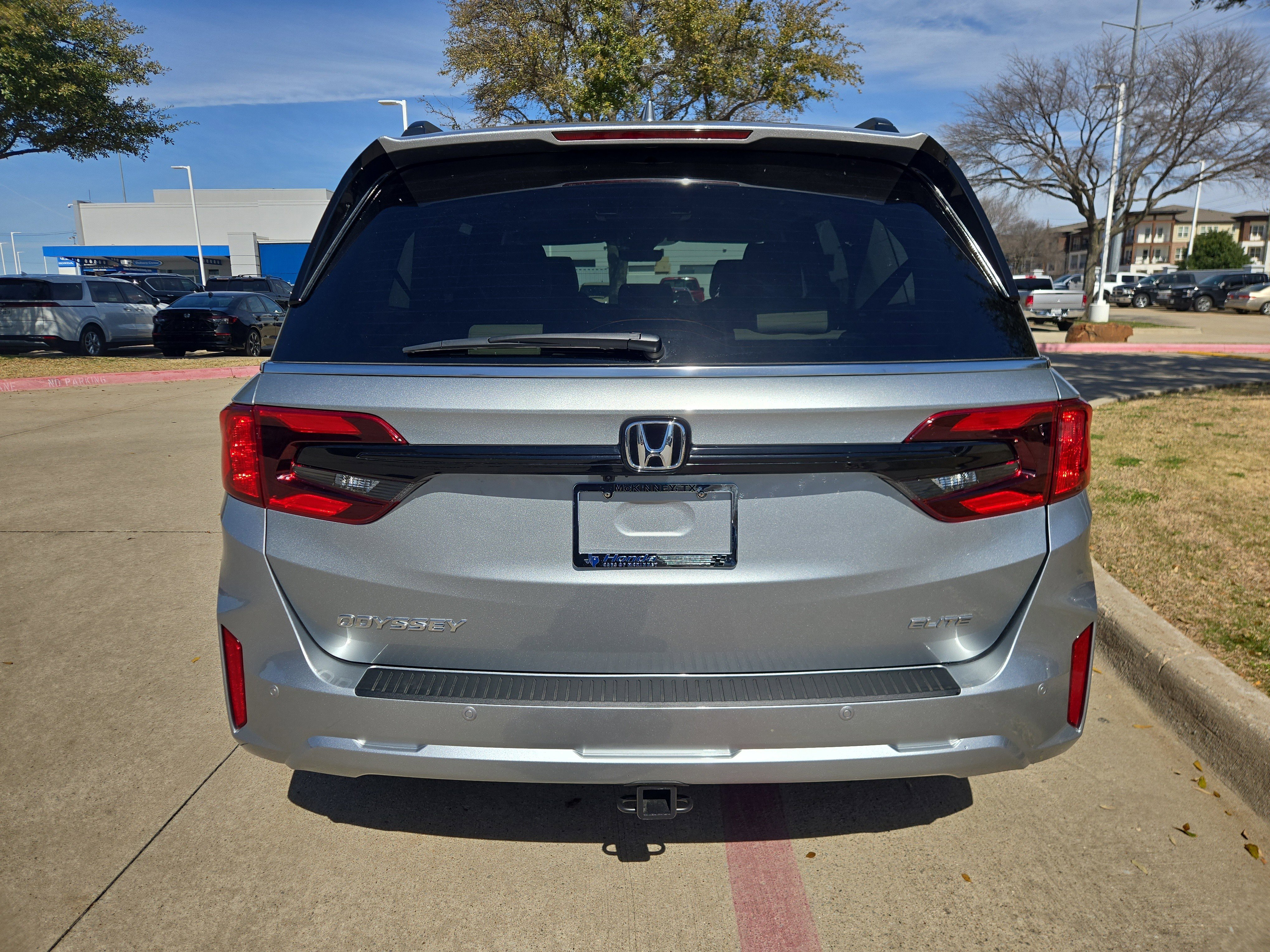 New 2027 Honda Odyssey Elite image 8