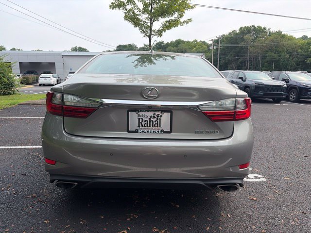 Used 2016 Lexus ES 350 w/ Premium Package w/Wood Trim FWD image 4