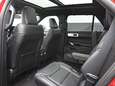 Used 2021 Ford Explorer ST w/ Equipment Group 401A AWD/4WD image 2