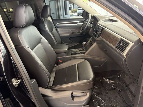 Used 2022 Volkswagen Atlas SE FWD image 24