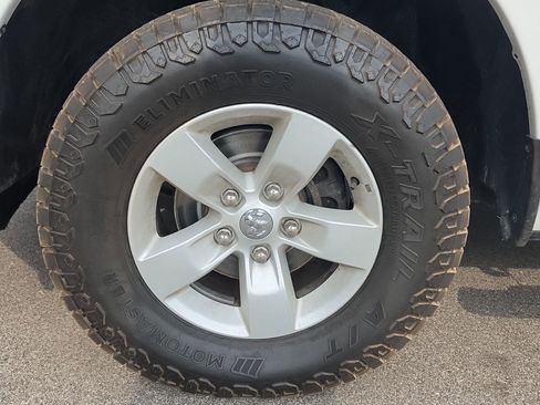 Used 2021 RAM 1500 Classic SLT w/ Protection Group AWD/4WD image 15