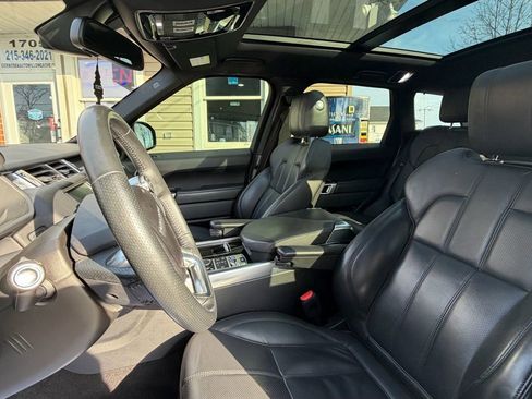 Used 2016 Land Rover Range Rover Sport HSE image 9